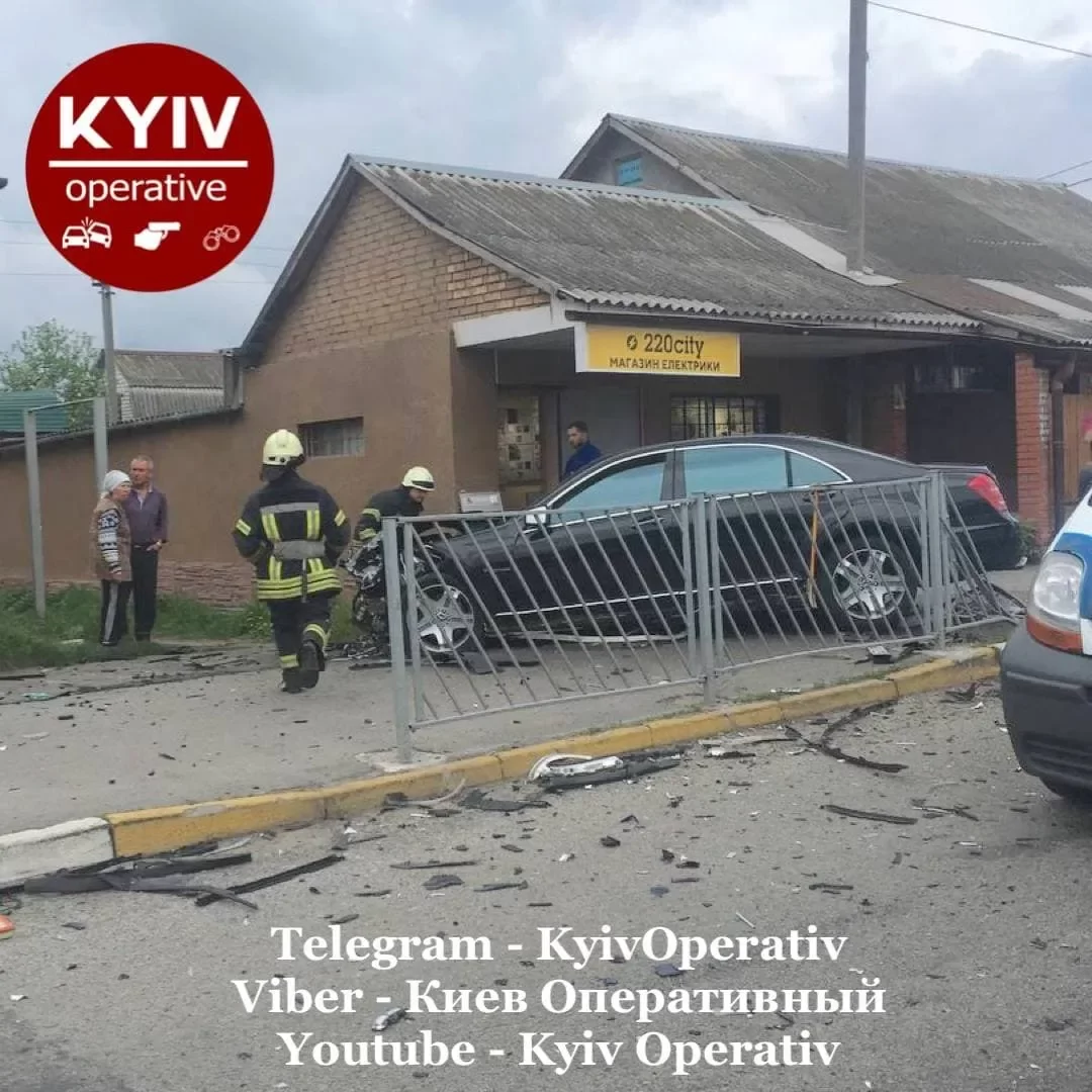 На Киевщине произошло ДТП: есть пострадавшие. ФОТО, ВИДЕО