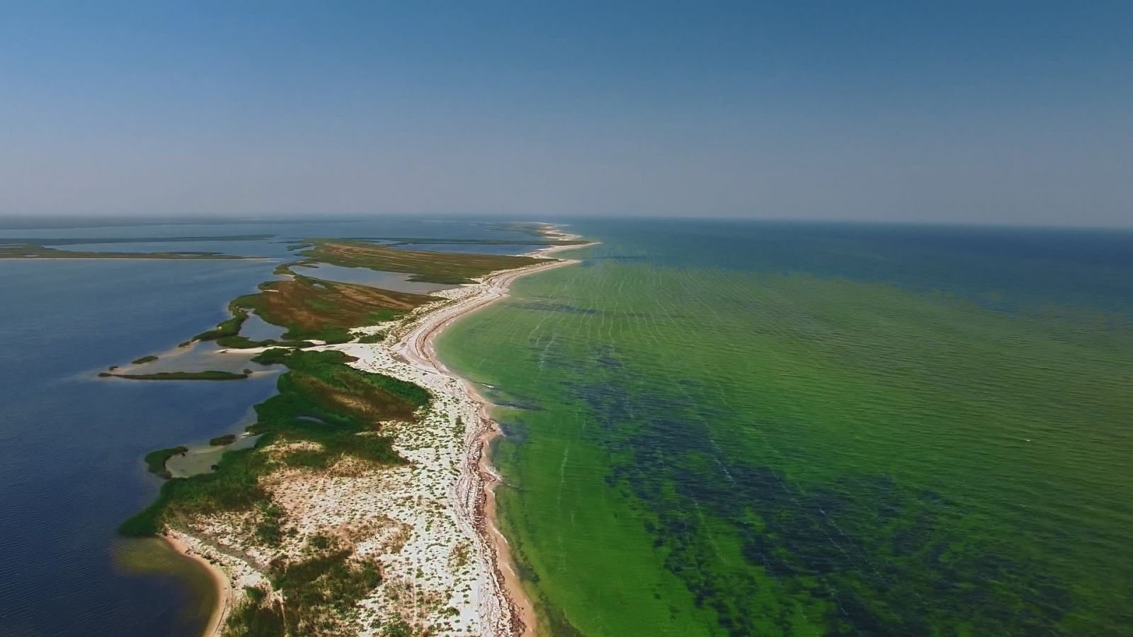 В Азовском море пробурили первые скважины для поиска пресной воды для Крыма