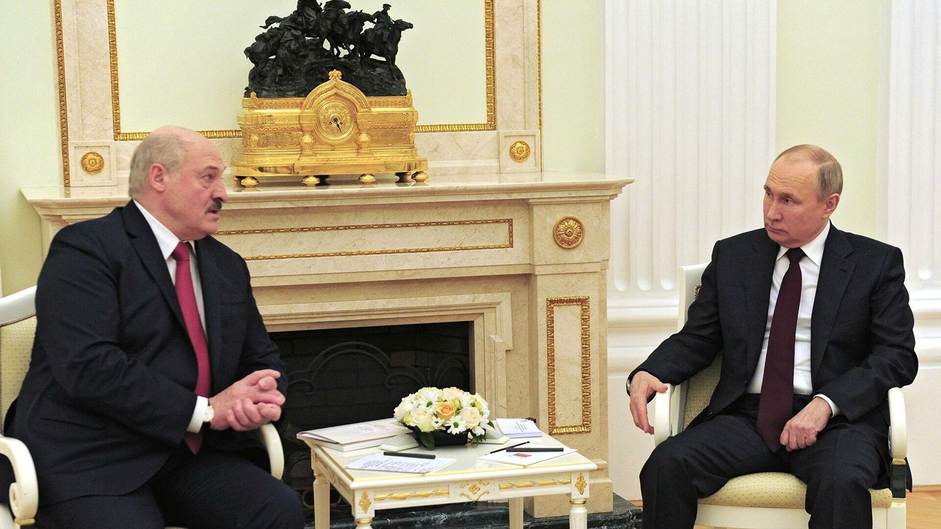 Лукашенко собрался к Путину в Сочи