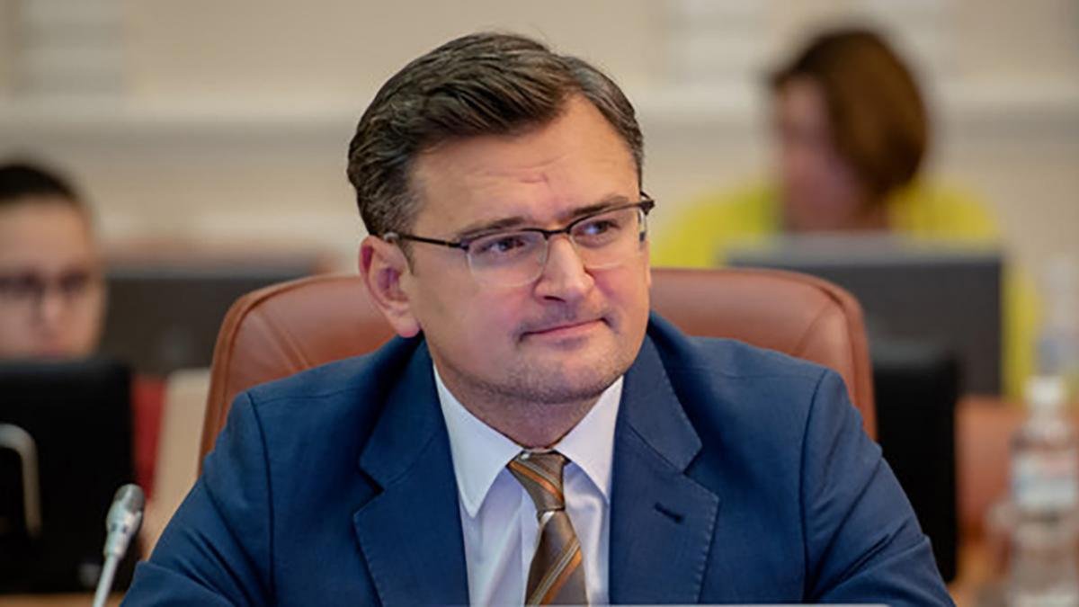 Кулеба сообщил, что около 160 украинцев ждут, чтобы ехать в Беларусь на операции