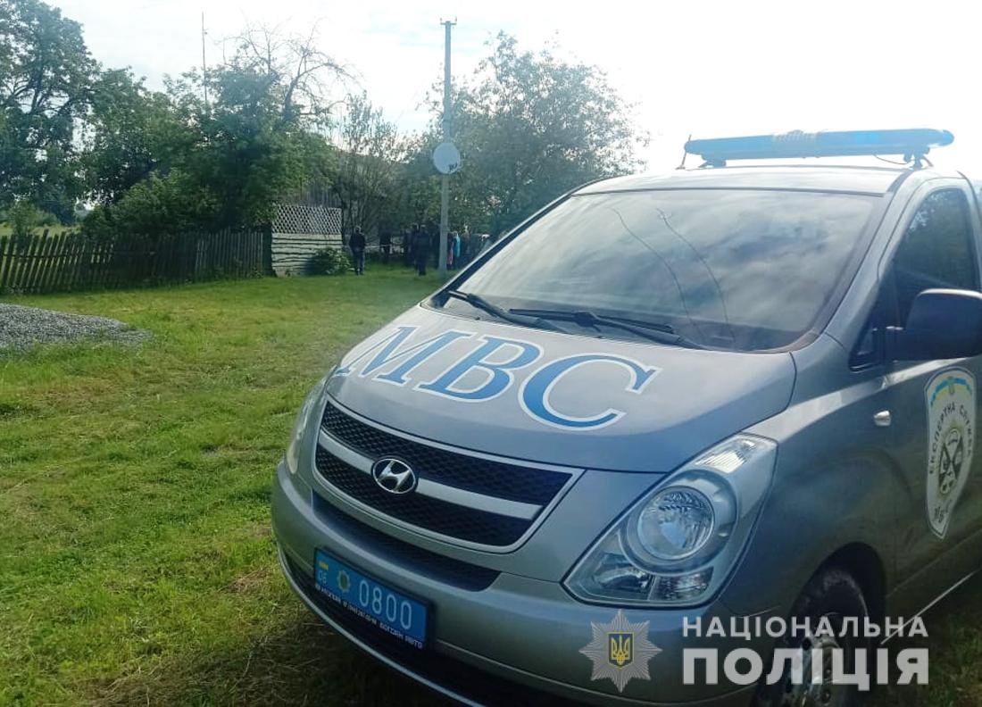 В Житомирской области полицейские расследуют расстрел супругов. ФОТО