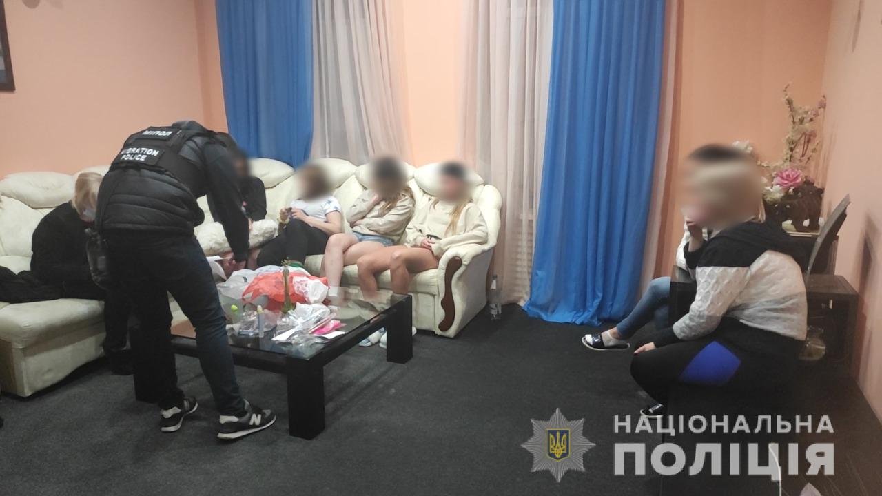 В Одессе полицейские накрыли десятки борделей. ФОТО, ВИДЕО