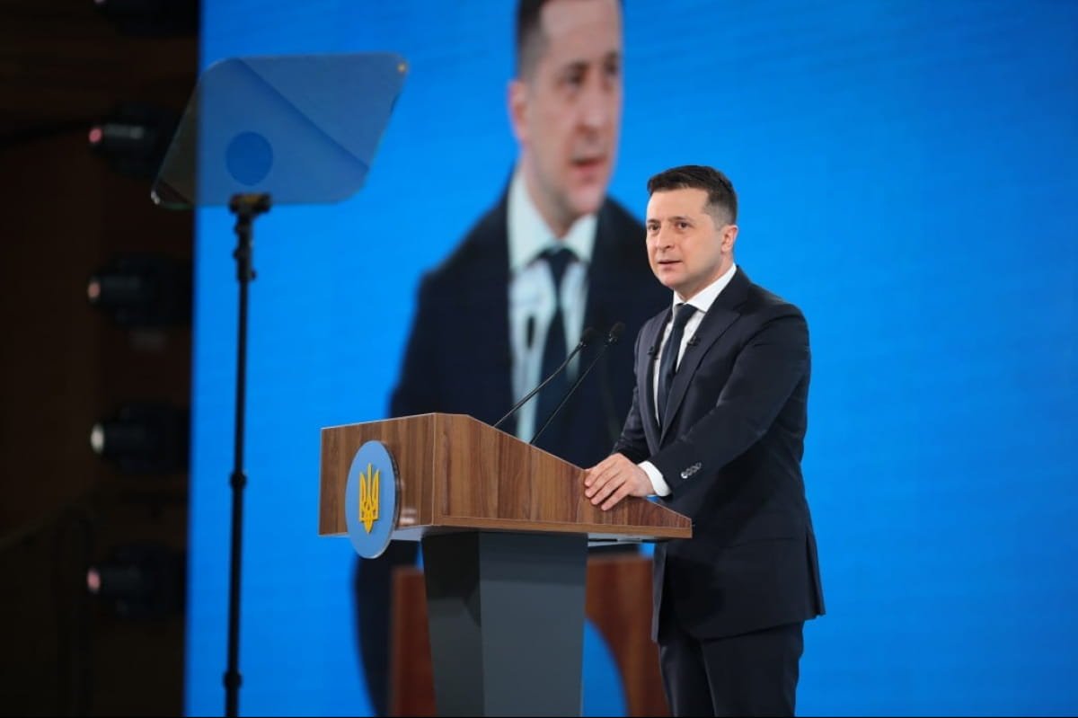 Вступление в НАТО, роспуск Рады, борьба с олигархами: Зеленский выступил на Форуме «Украина 30»