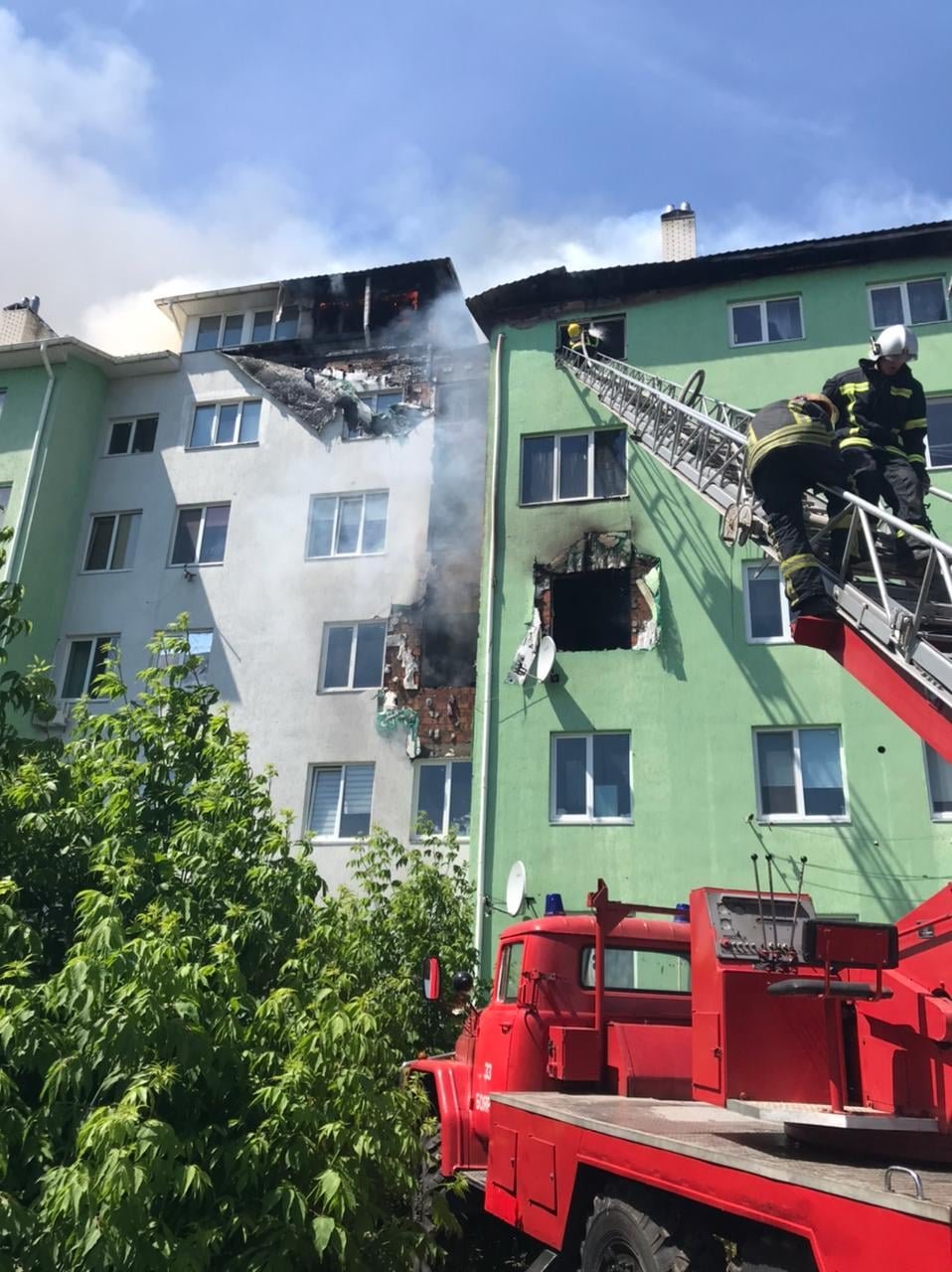 В Киевской области в пятиэтажке произошел взрыв. ФОТО