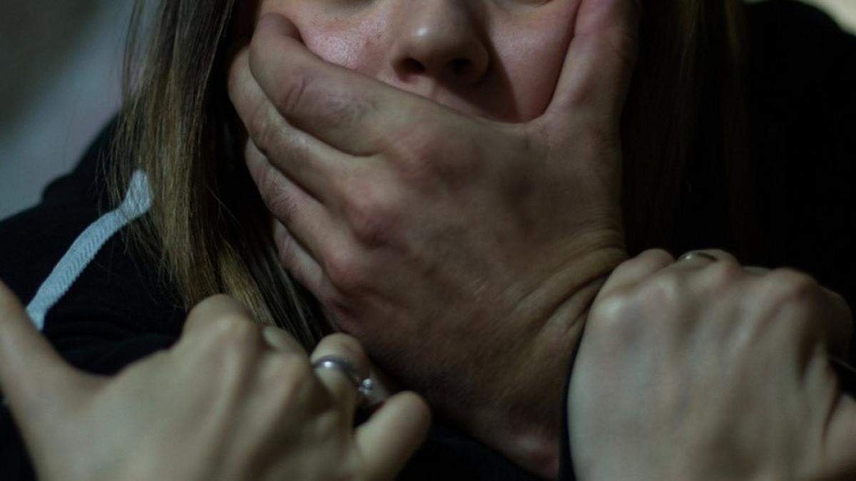 В Кривом Роге учитель изнасиловал ученицу на выпускном