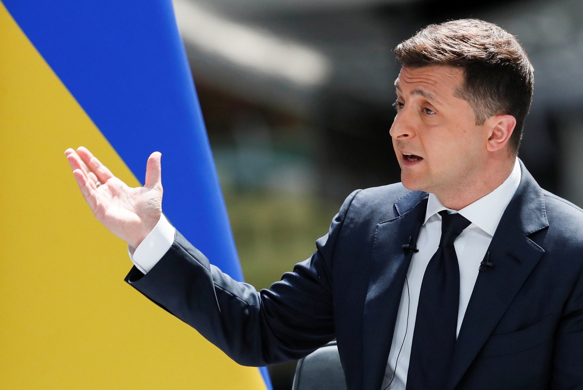 Зеленский пригласил президента МОК посетить Украину