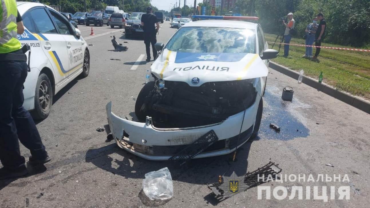 В Харькове произошло ДТП с участием патрульной машины: есть пострадавшие