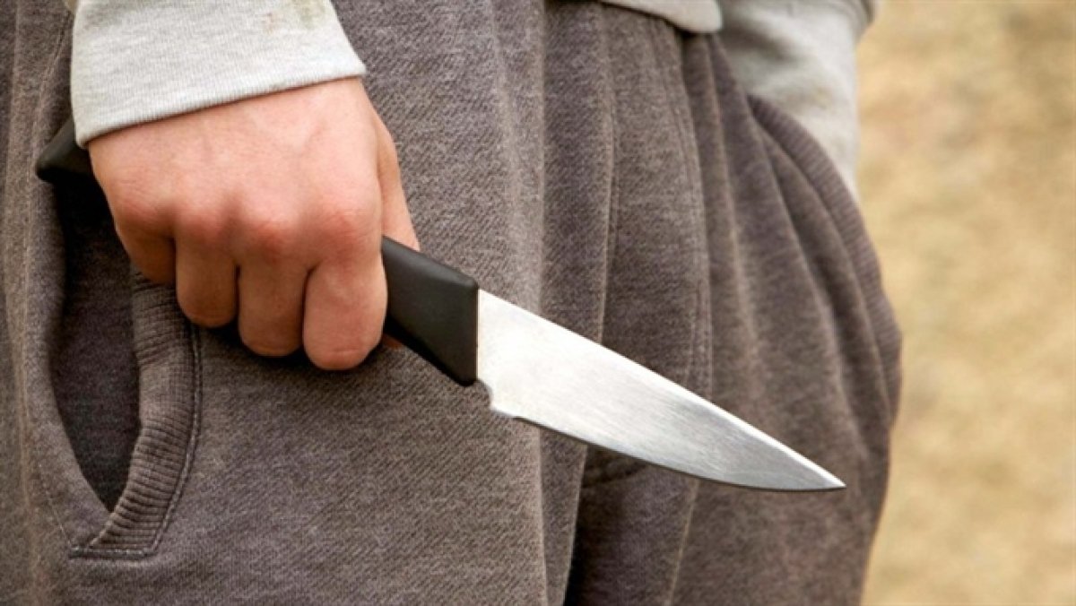 На Днепропетровщине мужчина нанес ножевые ранения двухлетнему мальчику