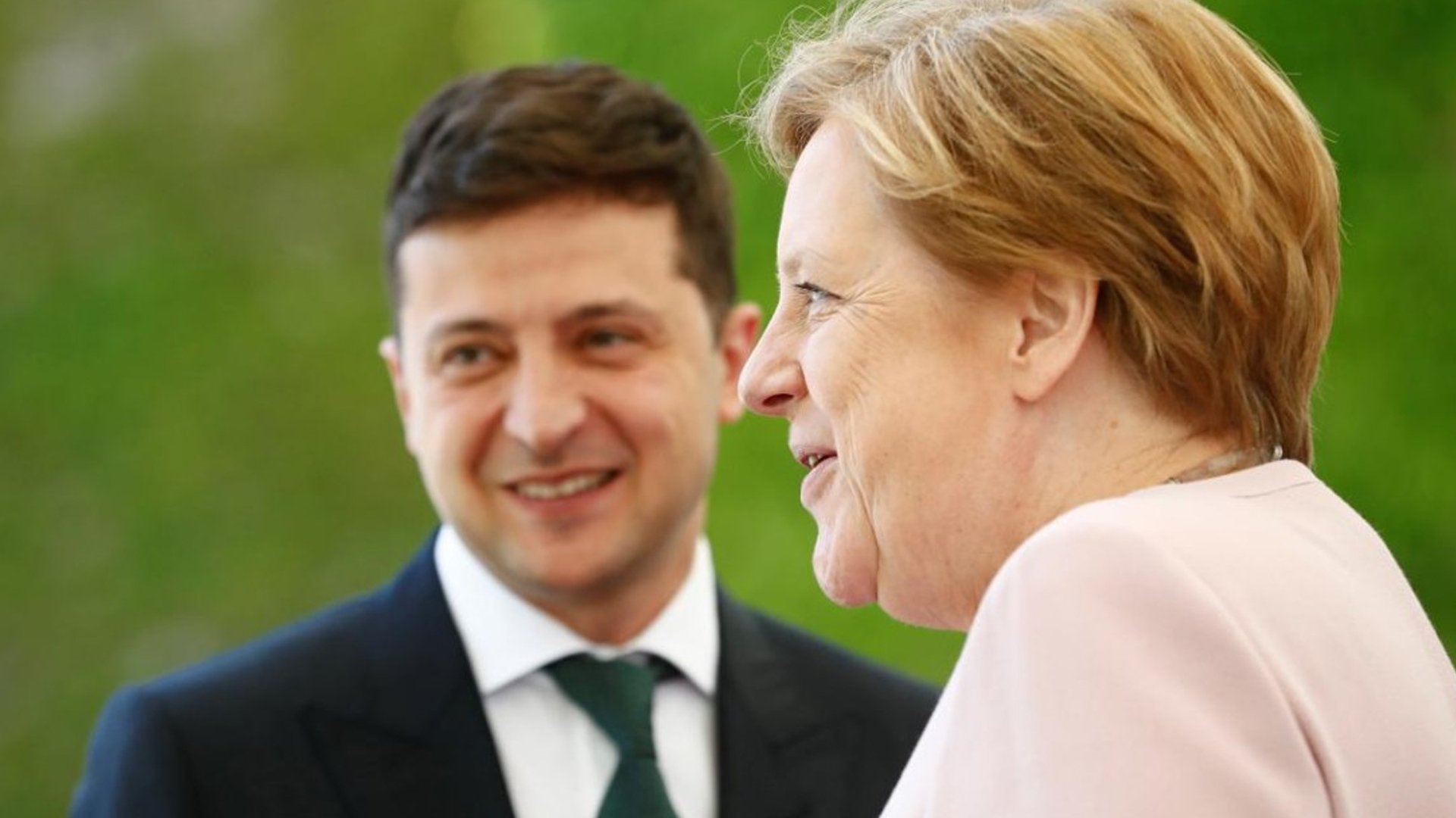 Зеленський та Меркель. Про що говоритимуть у Берліні | ПолітБлок