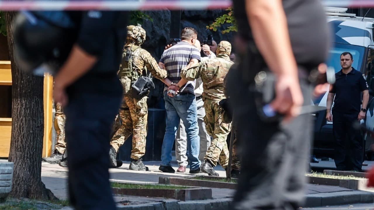 Полиция прокомментировала ситуацию с террористом в здании Кабмина