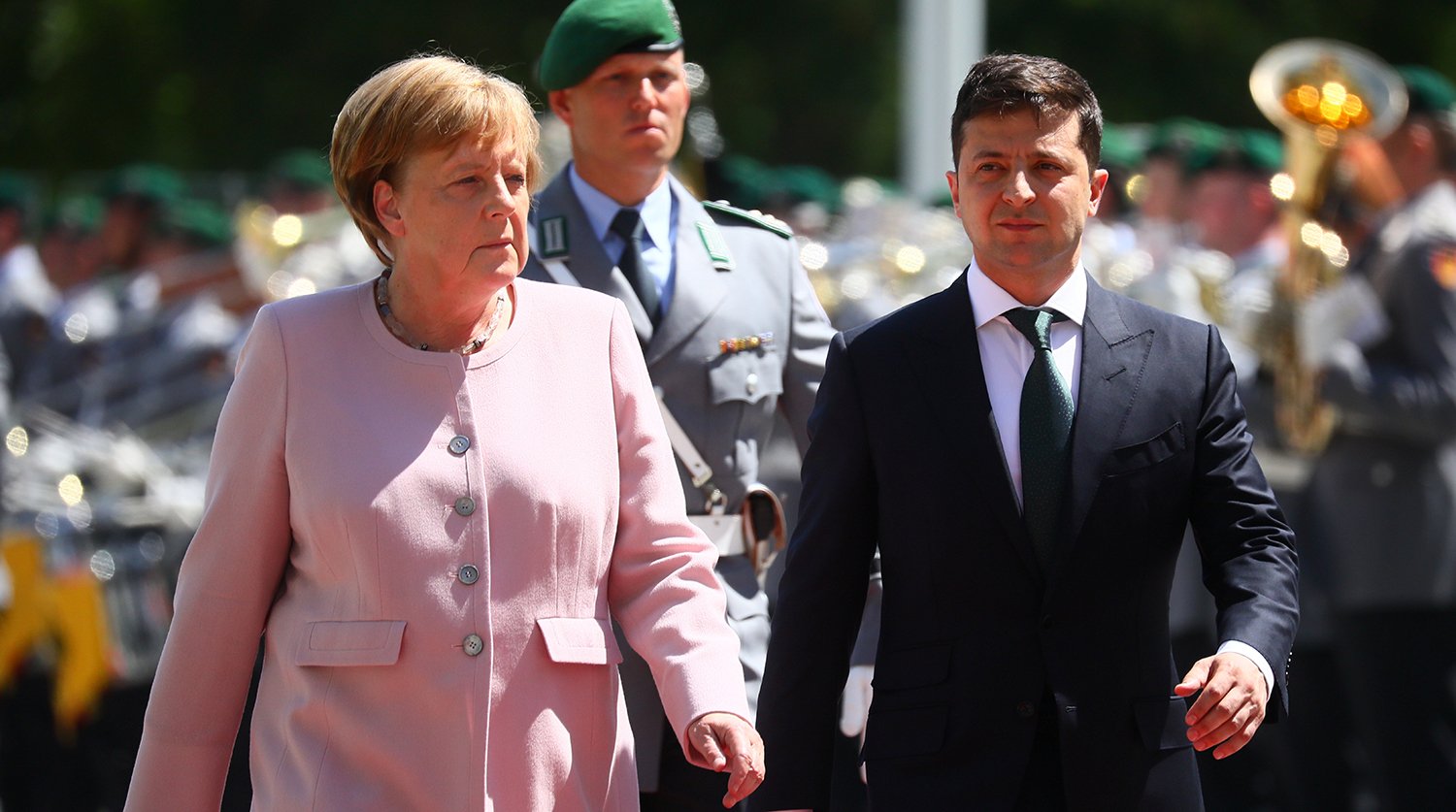 Меркель прилетит в Украину на переговоры с Зеленским
