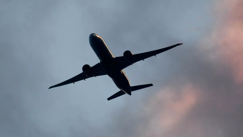 Украинский самолет эвакуировал людей из Кабула. Он уже вылетел из аэропорта