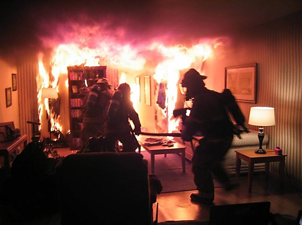 Пожар в Умани: горела арендованная хасидами квартира