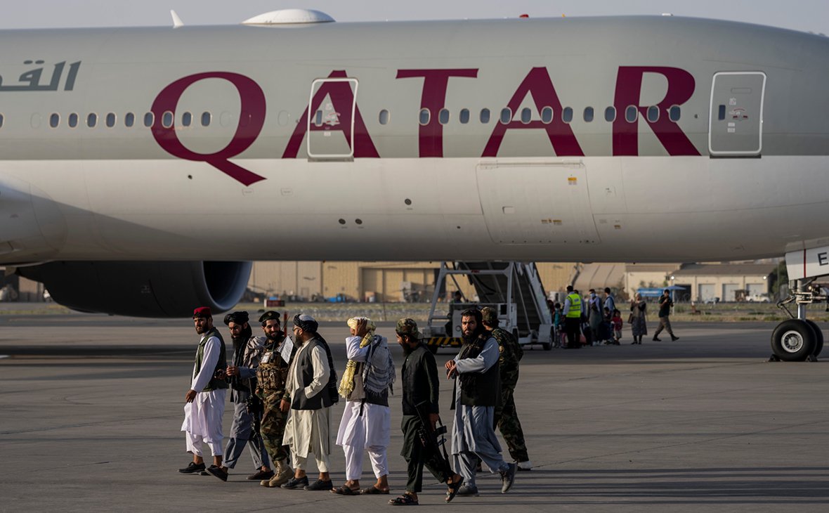 Из Кабула вылетел первый рейс после захвата власти Талибаном: на борту были украинцы