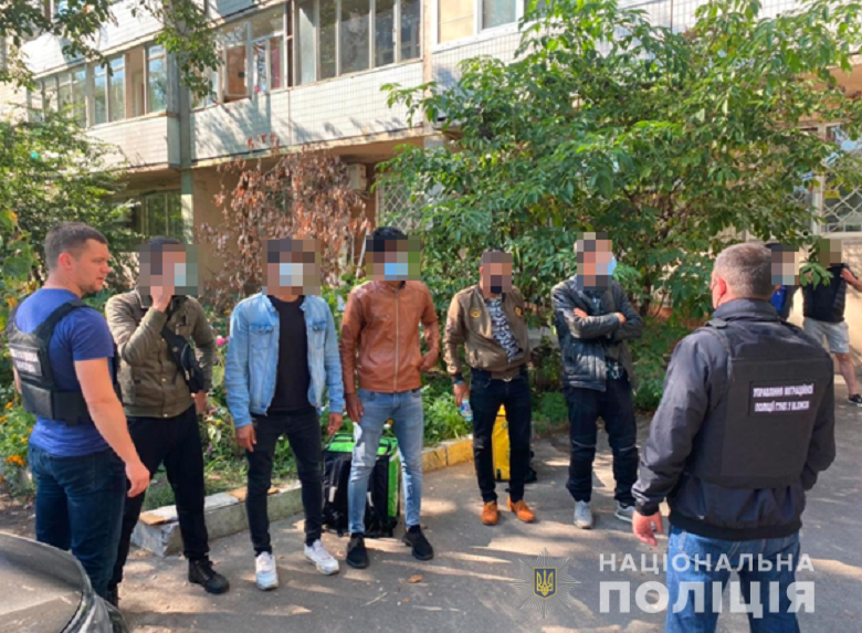 В Киеве полицейские задержали 14 нелегалов