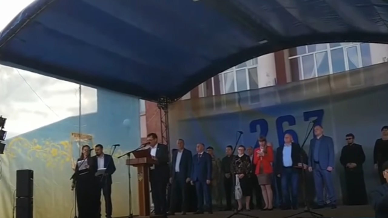 Мэр Кодымы попытался поздравить жителей с Днем города на украинском. ВИДЕО