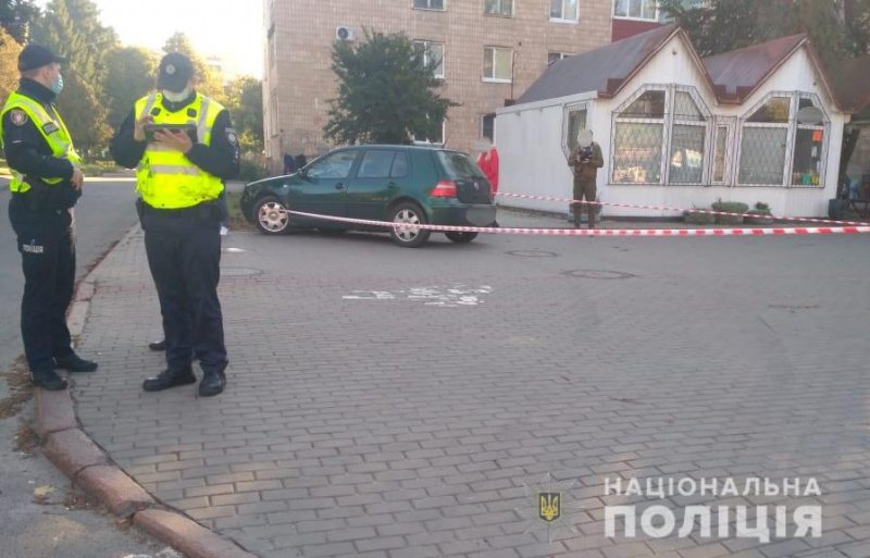Пытался избежать ДТП: в Луцке водитель сбил мужчину на остановке