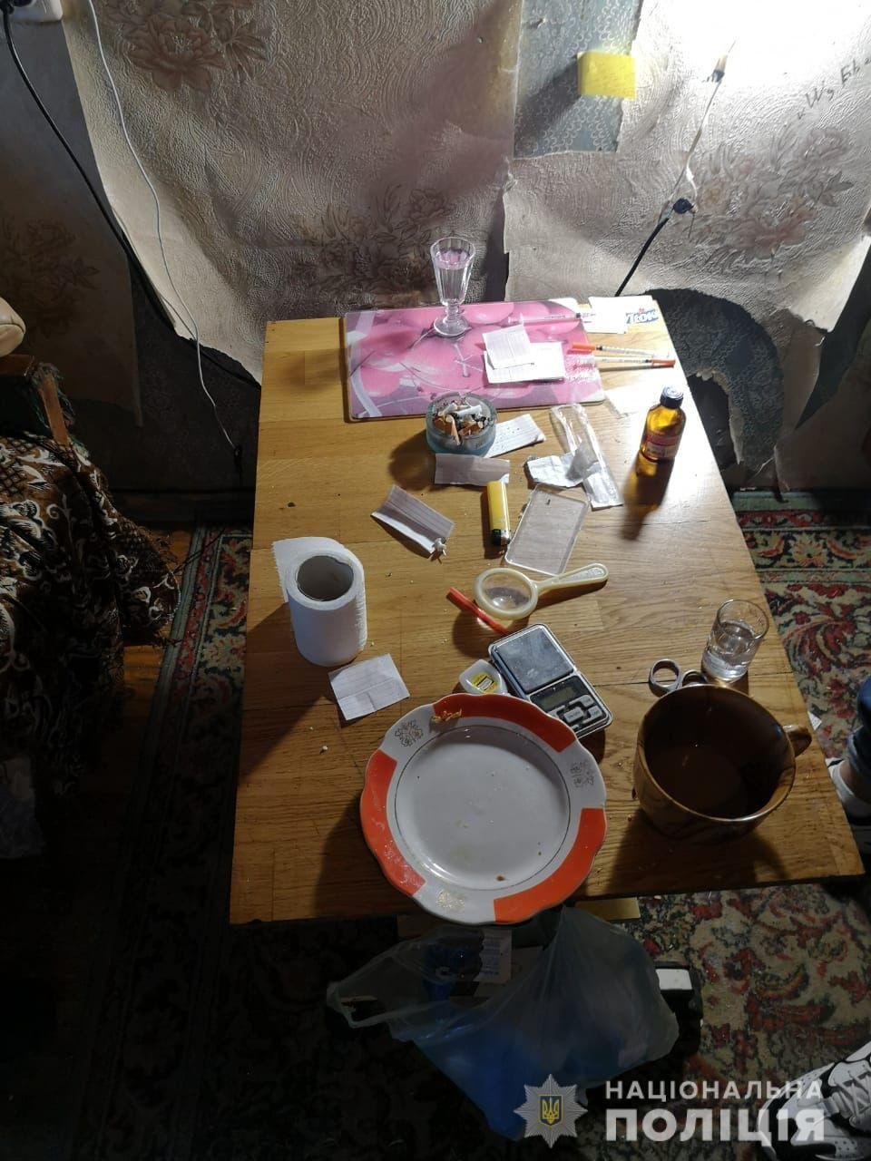 В Харькове мужчина переоборудовал свою квартиру в наркопритон. ФОТО