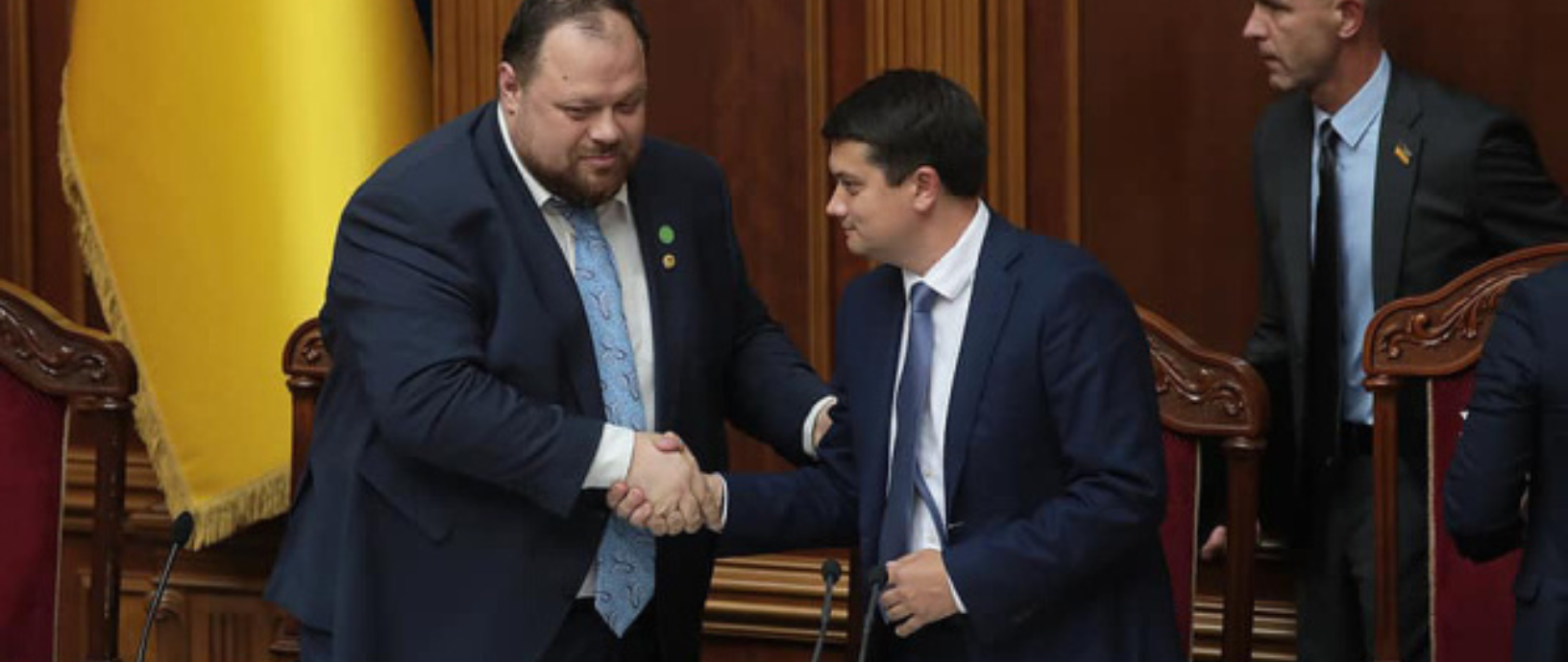 Разумков передал право вести заседания Верховной Рады Стефанчуку