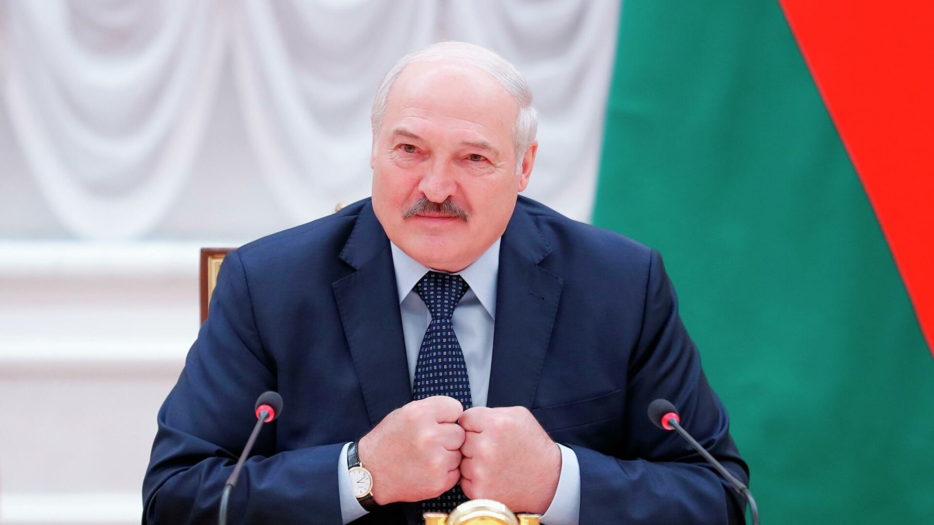 Лукашенко отменил масочный режим в Беларуси