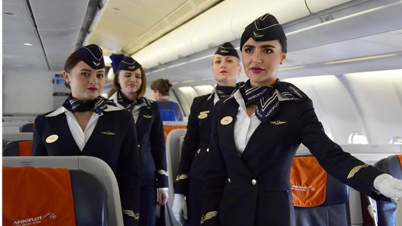 В Италии стюардессы разделись в знак протеста из-за ухудшения условий труда. ВИДЕО