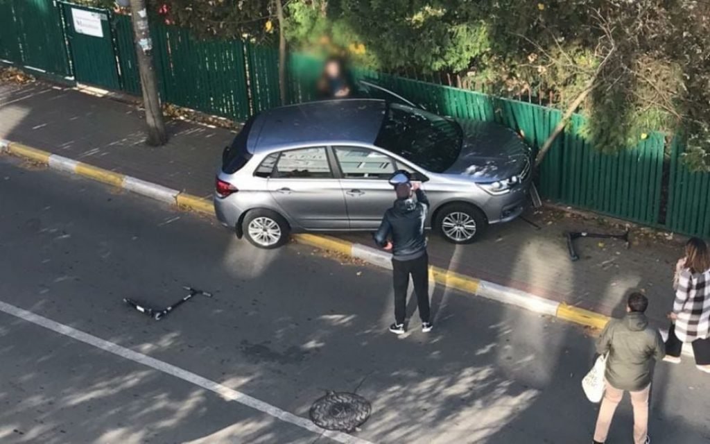 ДТП на Киевщине: Citroen сбил восьмилетнего мальчика на самокате
