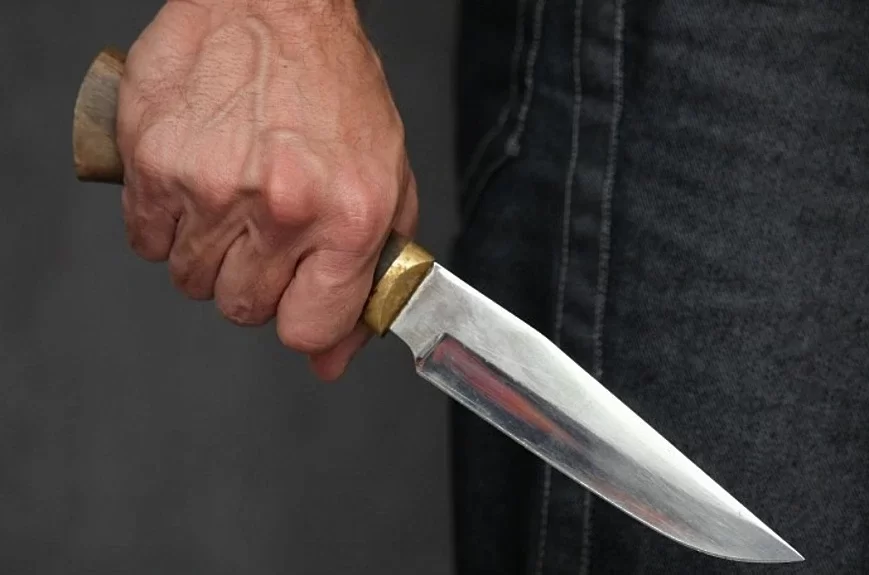 В Харькове мужчина порезал ножом своего брата