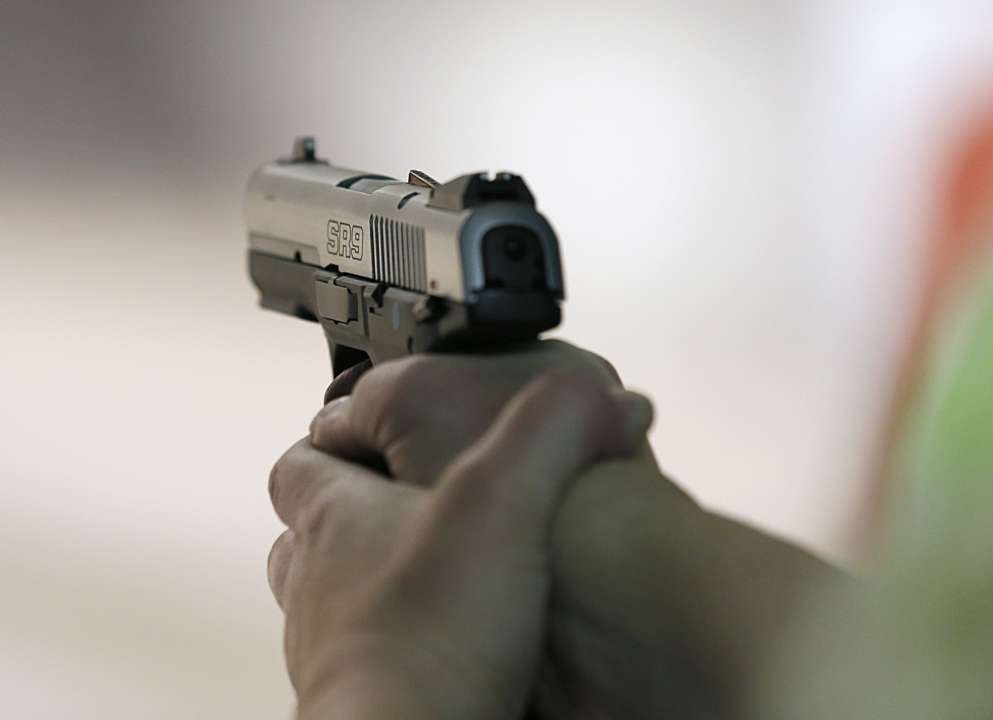 В Америке 13-летний школьник застрелил 14-летнюю сестру из самодельного оружия. ФОТО
