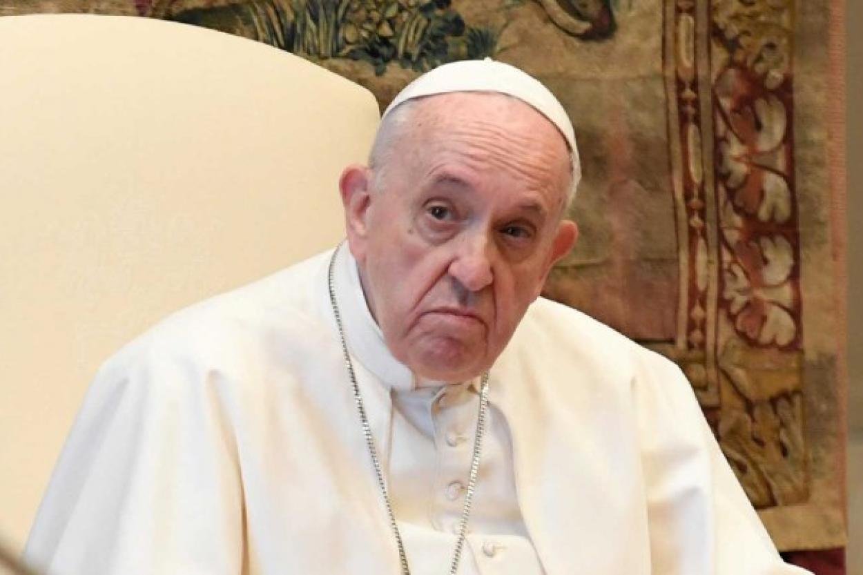 Папа Римський засуджує війну в Україні, але не називає імені путіна, - Politico