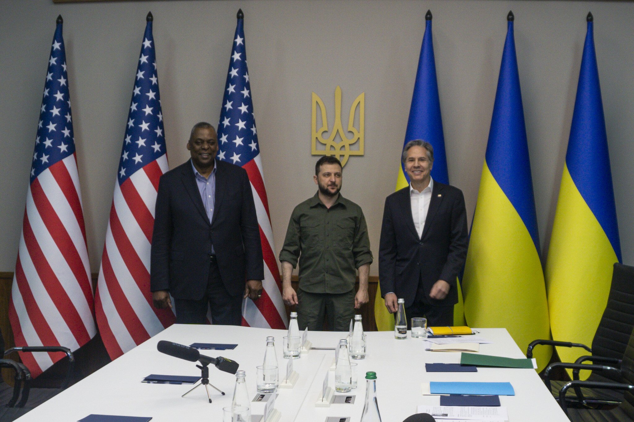 Держсекретар і міністр оборони США відвідали Україну. Що вони пообіцяли? - CNN