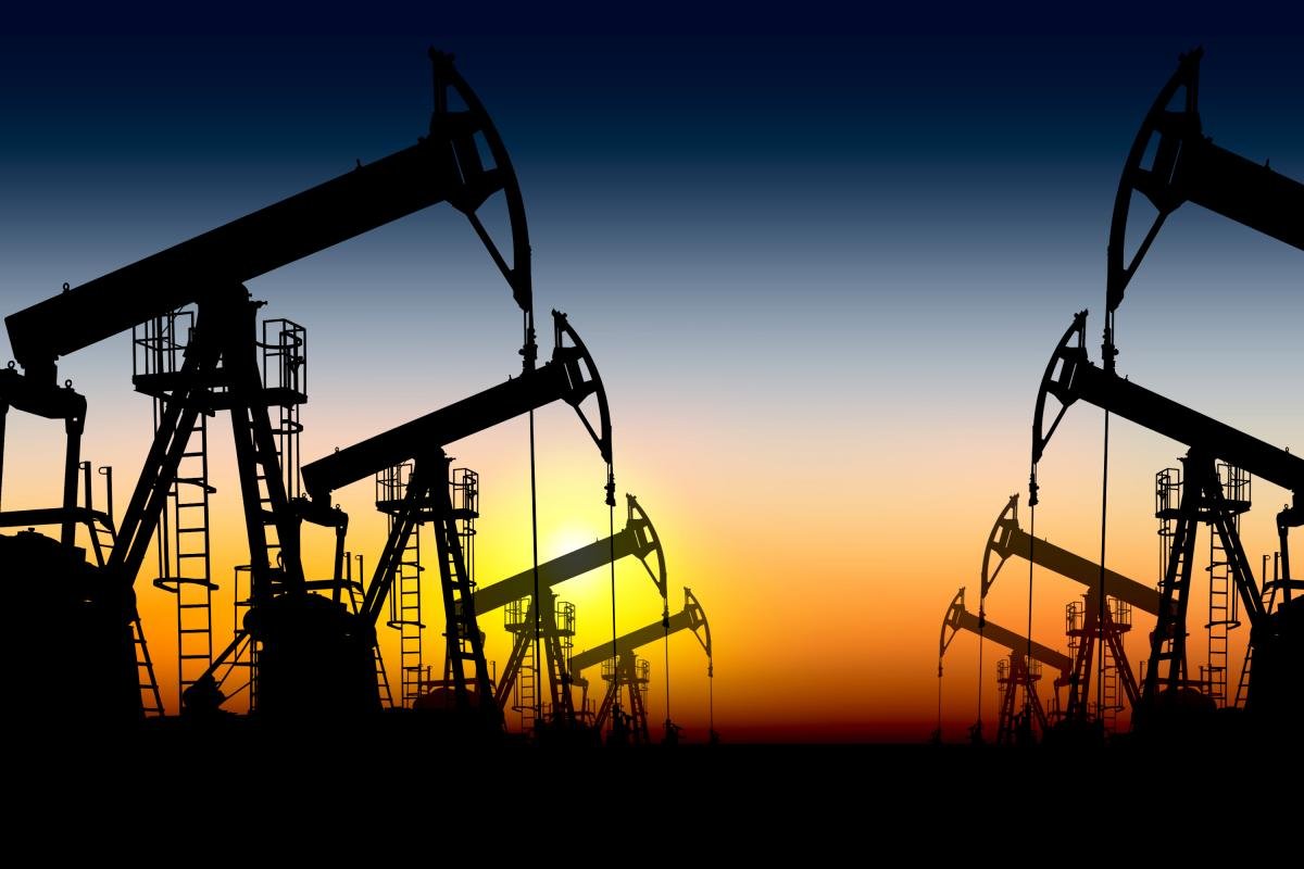 У росії прогнозують падіння видобутку нафти на 17% в 2022 році, - Reuters
