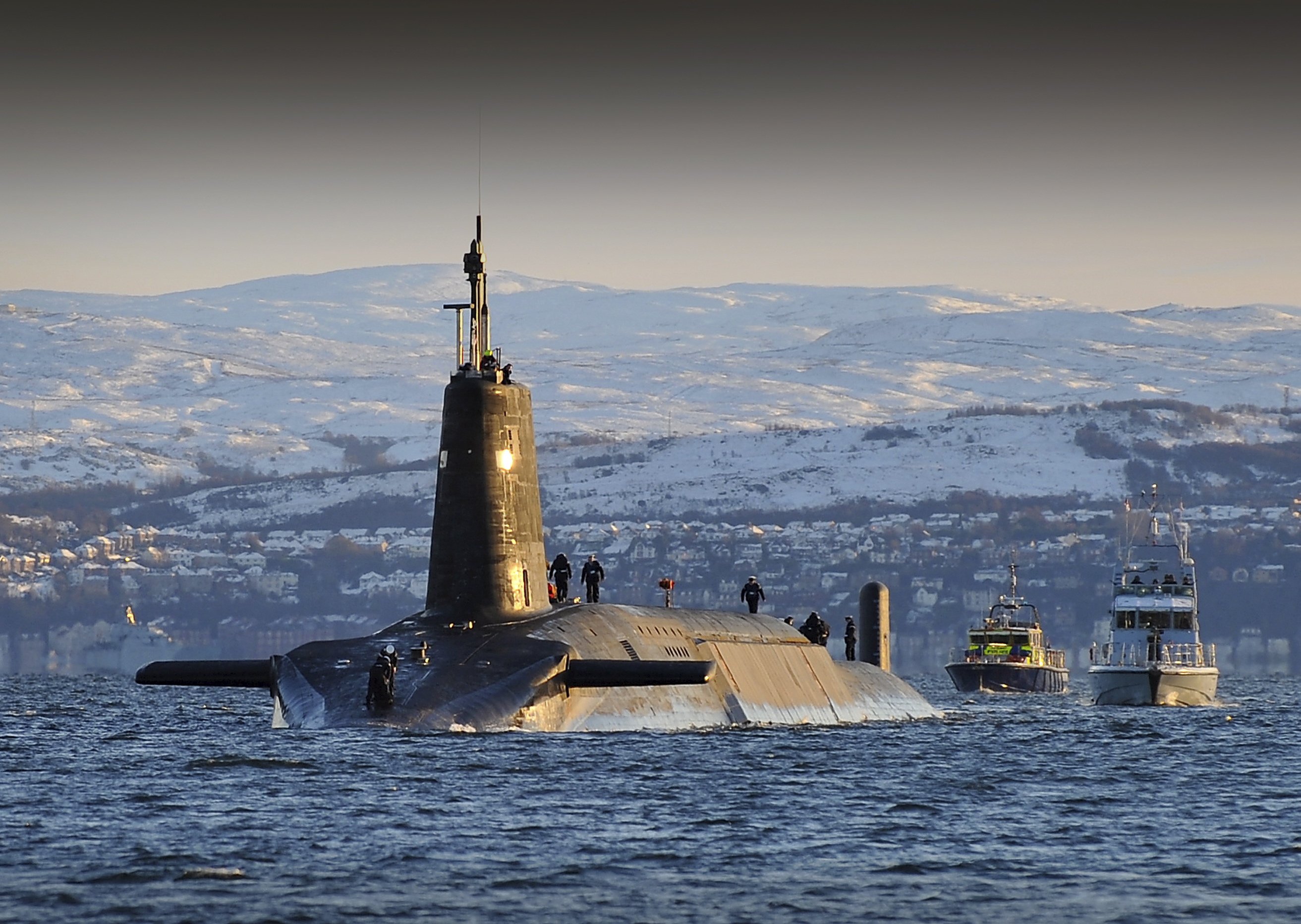 Більше ядерних боєголовок для британських підводних човнів Trident. Воллес: "Путін як нацисти" - Il Messaggero