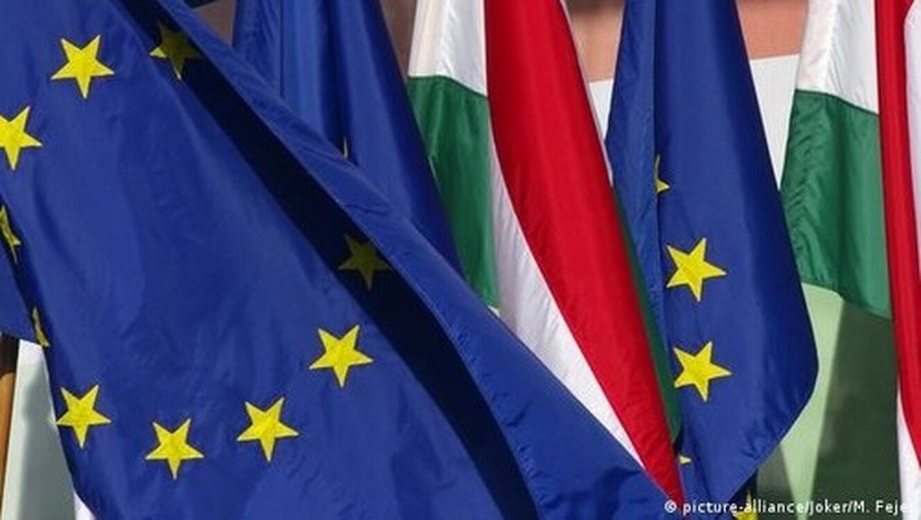 ЄС та Угорщина заявляють про «прогрес» у просуванні нафтового ембарго росії, - Bloomberg