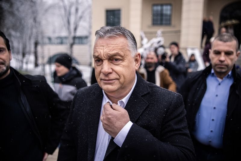 Орбан втрачає друзів, - Bloomberg
