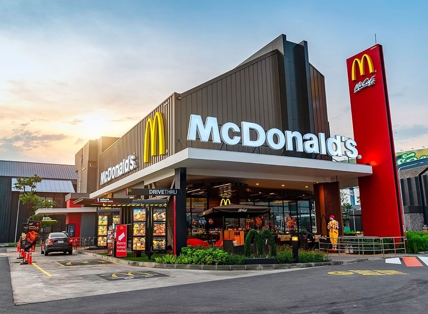 McDonald's продає свій бізнес в росії