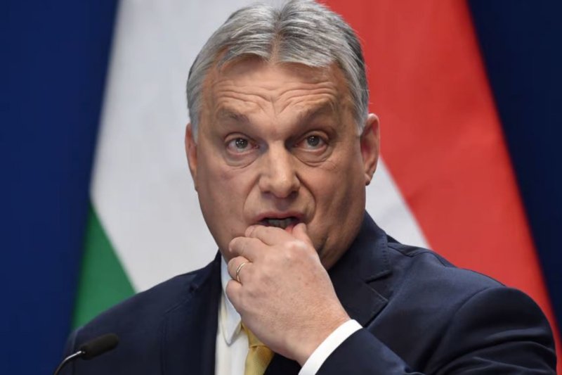 Ціна Орбана. Скільки коштуватиме переконати Будапешт підтримати ембарго на російську нафту, - Politico