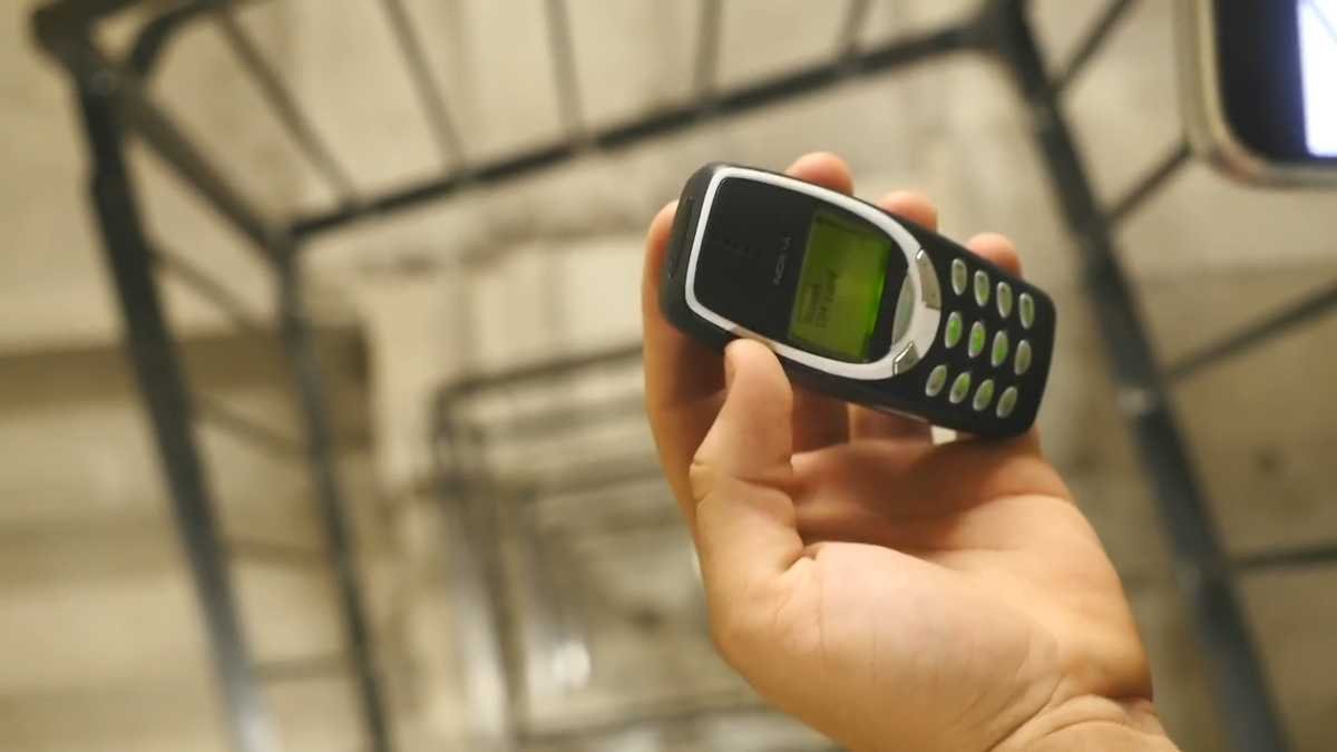 Прем’єр Нідерландів потрапив у політичний скандал через старий телефон Nokia, - de Volkskrant
