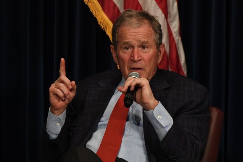 Буш сплутав Ірак з Україною і назвав Зеленського «Черчілем ХХІ століття», - CNN