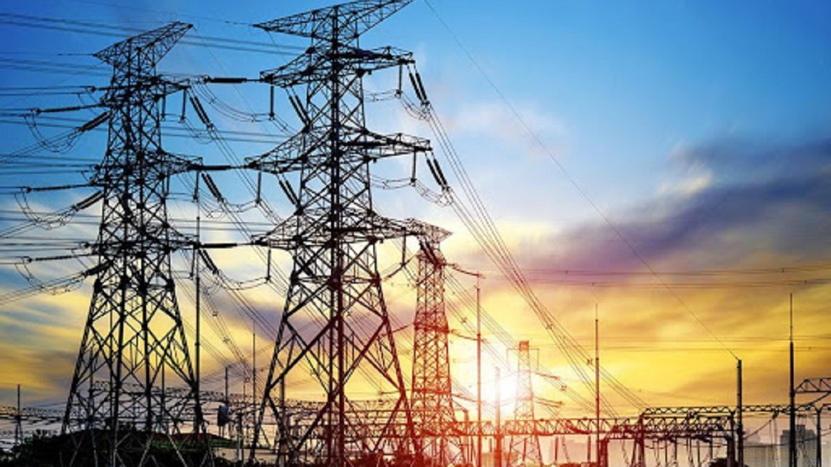 Україна до кінця року планує експортувати в ЄС близько 800 МВт електроенергії на добу, - Шмигаль