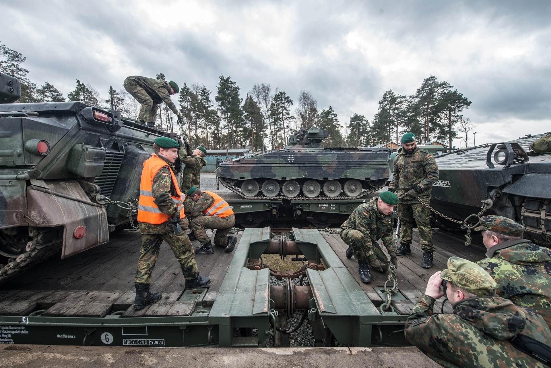 Німеччина реформує керівництво Збройними силами через напад росії на Україну