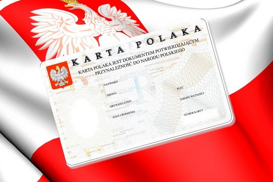 Отримати «Картку поляка» українці тепер можуть у Польщі