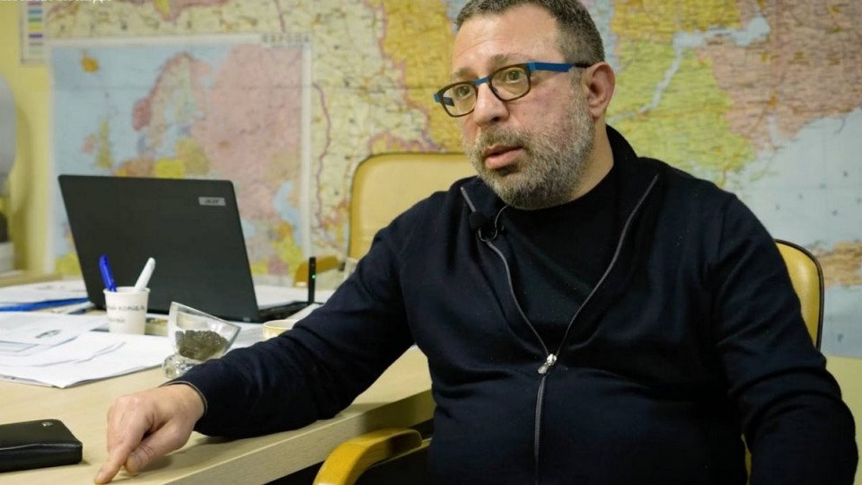 Керівника Центру тероборони Дніпра Геннадія Корбана не пустили в Україну: вилучили паспорт. ВІДЕО