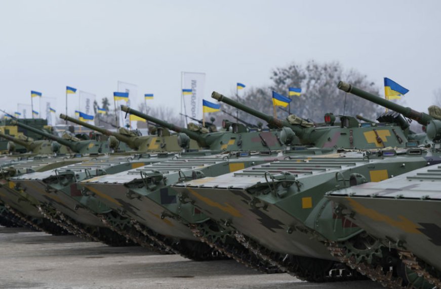 Польща передала Україні 40 бойових машин БМП-1. ВІДЕО