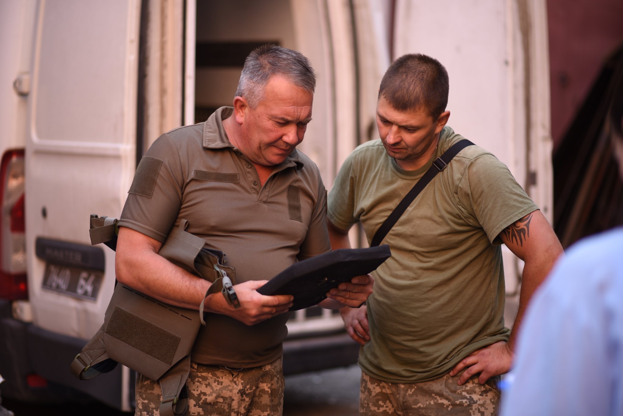 Тепловізори, коптери, генератори та гуманітарка для військових: допомога від Дніпра за останній тиждень