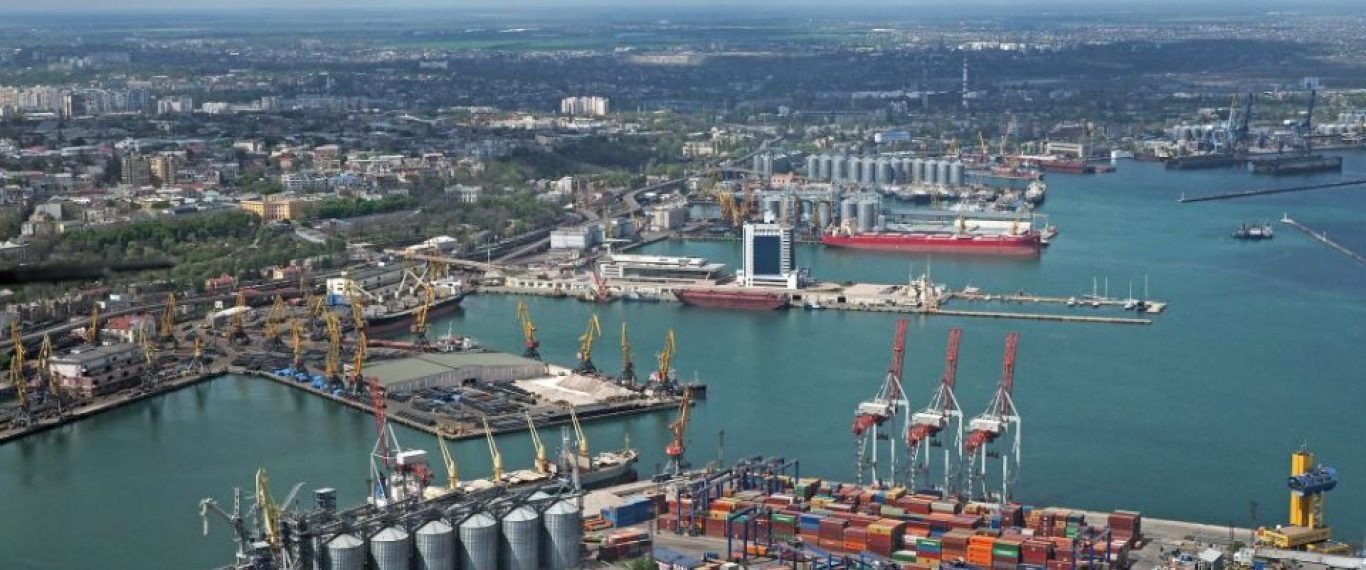 У ВМС заявили про розблокування порту «Південний» та «Одеса»