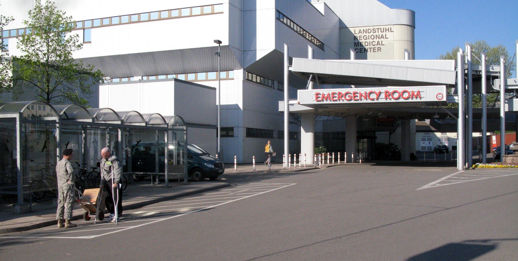 Поранені українські воїни будуть проходити лікування в американському госпіталі в Німеччині