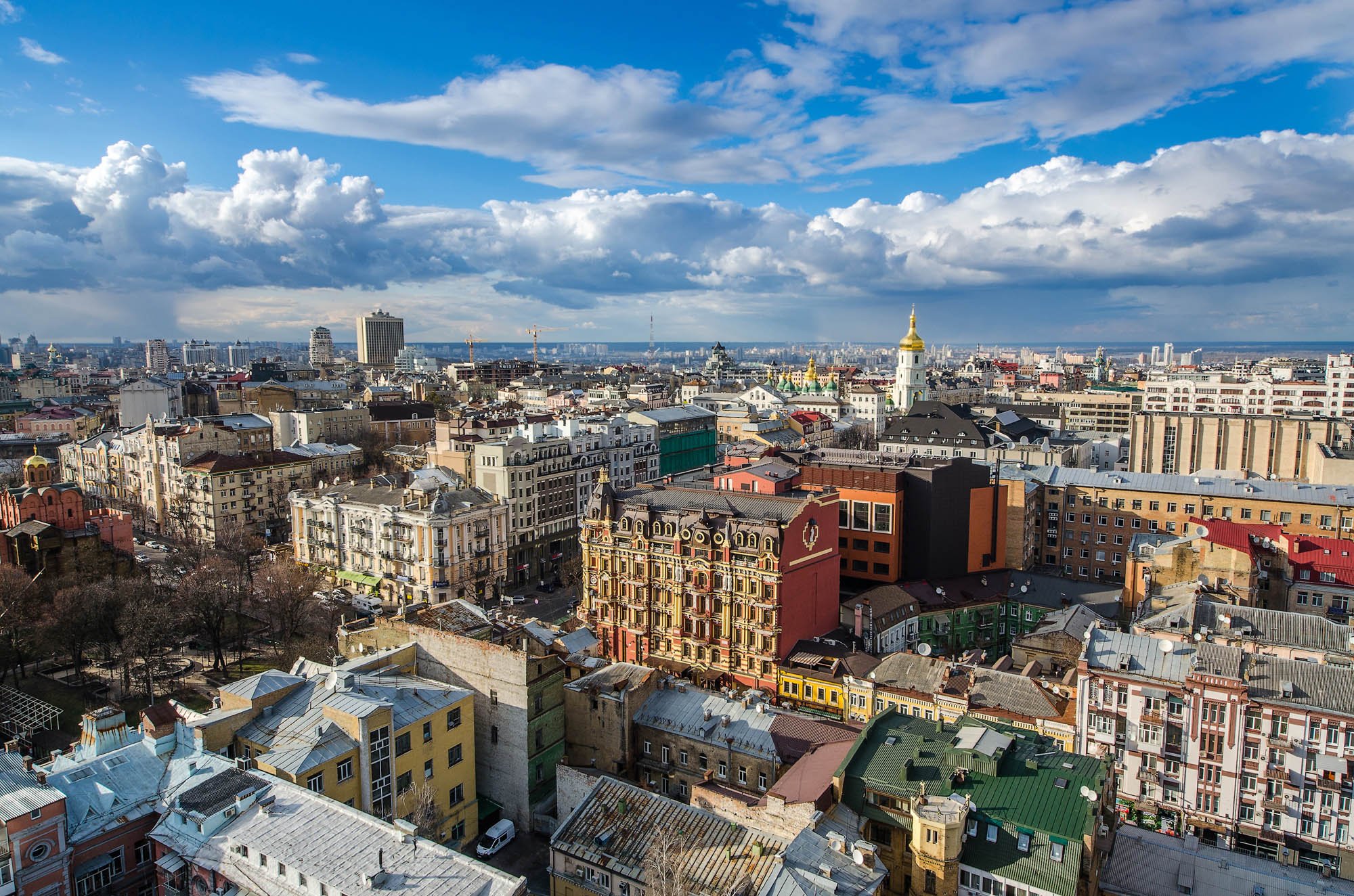 «Коли Київ був культурною столицею, москва була болотом» – Подоляк прокоментував ранкові обстріли України