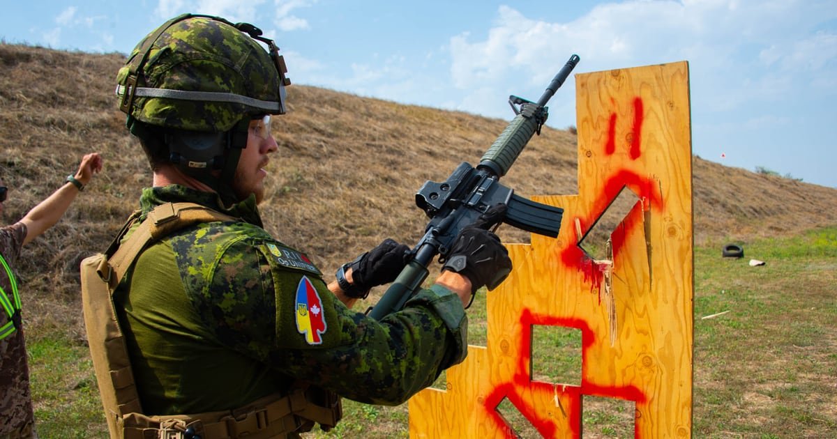 Канада відновила навчання українських військових