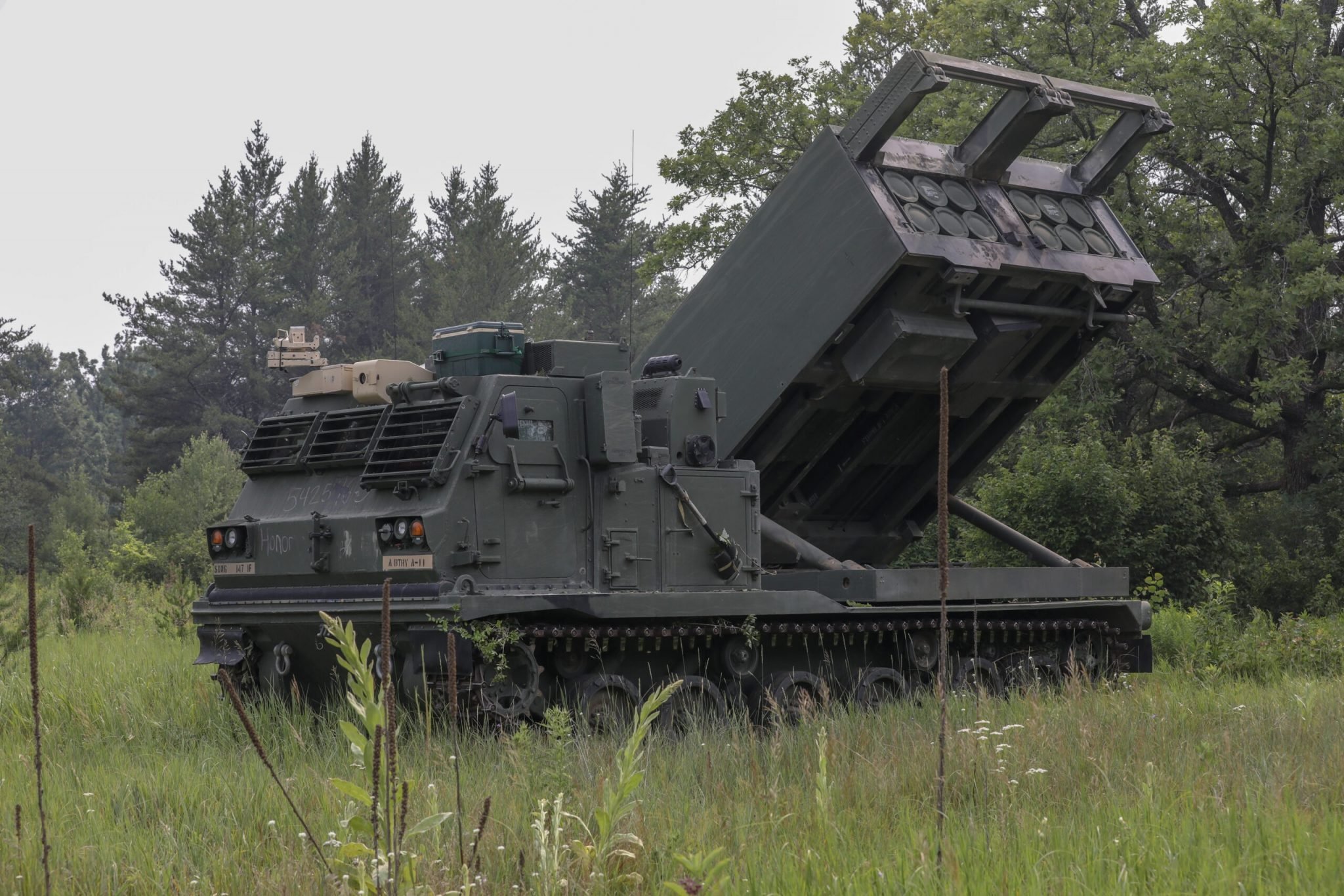 Велика Британія передасть Україні ще три системи M270 з боєприпасами