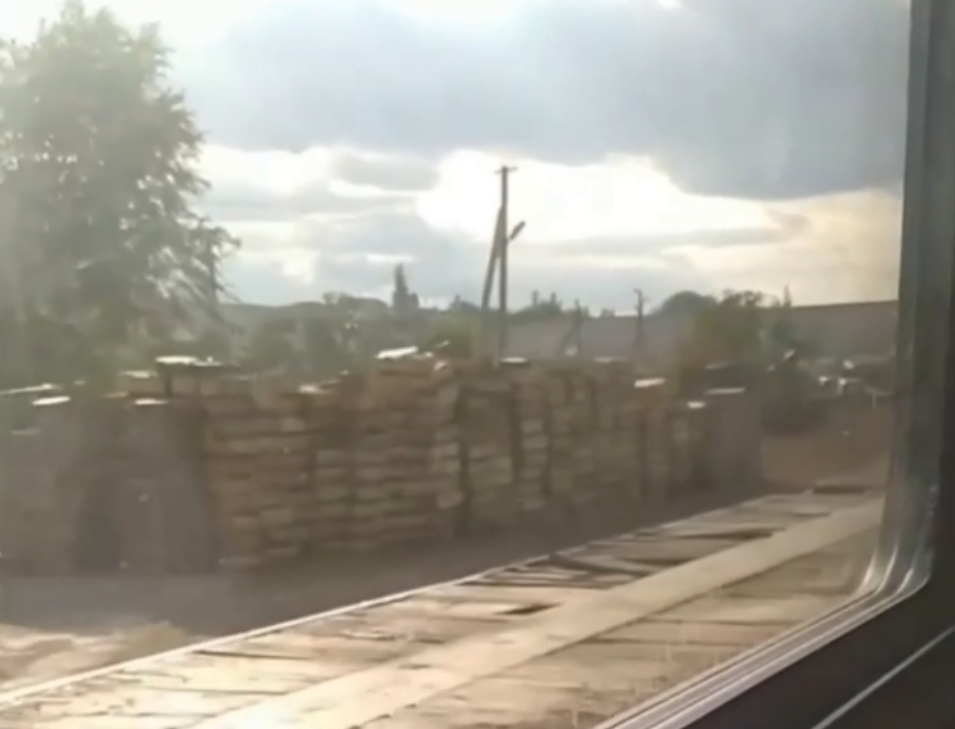 З'явилось відео, як виглядав  склад боєприпасів у Криму до ранкових вибухів (ВІДЕО)